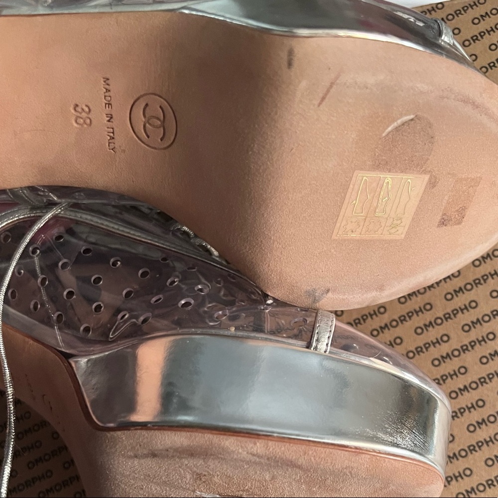 Chanel silver lace up shoes - Picture 8 of 13